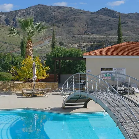 Valley Apartment Peyia